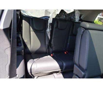 2024 Subaru Ascent Limited 8-Passenger is a Silver 2024 Subaru Ascent SUV in Highland Park IL