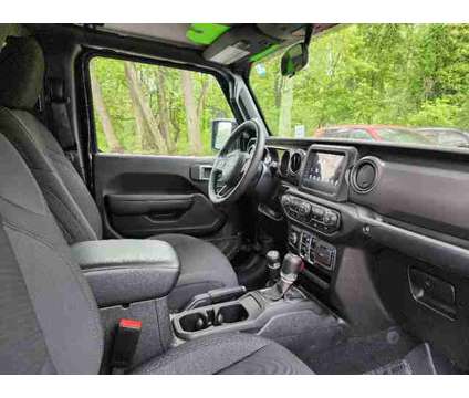 2022 Jeep Gladiator Sport S 4x4 is a Black 2022 Truck in Freehold NJ