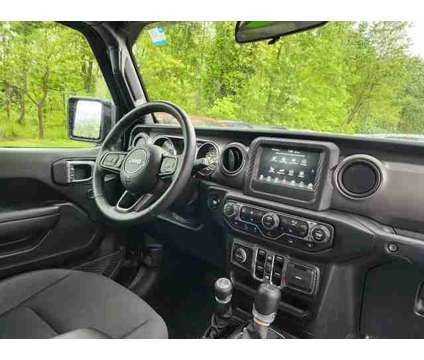 2022 Jeep Gladiator Sport S 4x4 is a Black 2022 Truck in Freehold NJ