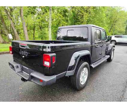 2022 Jeep Gladiator Sport S 4x4 is a Black 2022 Truck in Freehold NJ