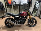 2024 Triumph Speed 400 Carnival Red / Phantom Black Motorcycle for Sale
