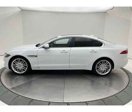 2018 Jaguar XF 25t Prestige Navigation is a White 2018 Jaguar XF 25t Prestige Sedan in Hendersonville TN