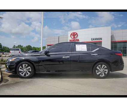 2020 Nissan Altima 2.5 S is a Black 2020 Nissan Altima 2.5 S Sedan in Moss Point MS