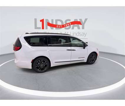 2024 Chrysler Pacifica Touring L is a White 2024 Chrysler Pacifica Touring Car for Sale in Manassas VA