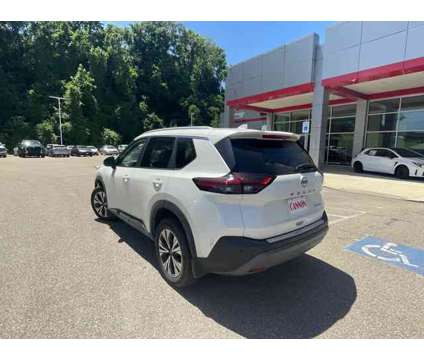 2023 Nissan Rogue SV is a White 2023 Nissan Rogue SV SUV in Vicksburg MS