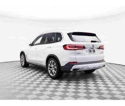 2021 BMW X5 xDrive40i is a White 2021 BMW X5 4.8is Car for Sale in Barrington IL