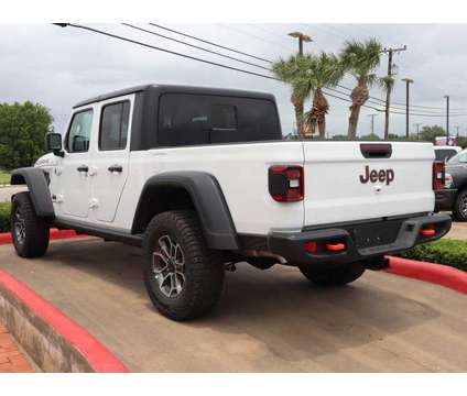 2024 Jeep Gladiator Mojave is a White 2024 Mojave Truck in Bay City TX