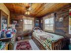 Farm House For Sale In Clearmont, Wyoming