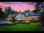 Mississauga 5BR 5.5BA, Discover private luxury living in
