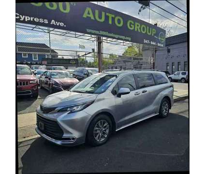2022 Toyota Sienna for sale is a Grey 2022 Toyota Sienna Car for Sale in Glendale NY
