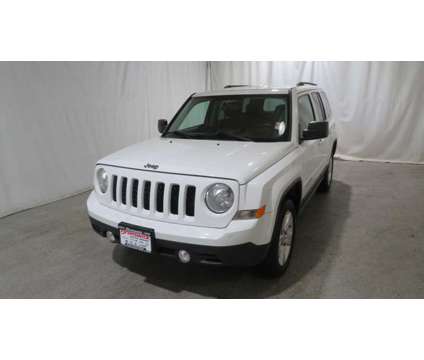 2014UsedJeepUsedPatriotUsed4WD 4dr is a White 2014 Jeep Patriot Car for Sale in Brunswick OH