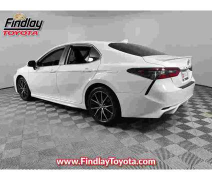 2024UsedToyotaUsedCamry is a Silver 2024 Toyota Camry SE Sedan in Henderson NV