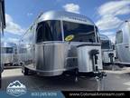 2022 Airstream Flying Cloud 27FBT Twin