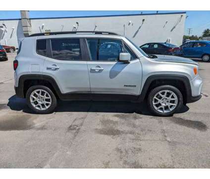 2021 Jeep Renegade Latitude is a 2021 Jeep Renegade Latitude Car for Sale in Utica, NY NY