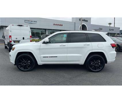 2019 Jeep Grand Cherokee Altitude is a White 2019 Jeep grand cherokee Altitude Car for Sale in Cerritos CA