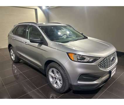 2024 Ford Edge SE is a Silver 2024 Ford Edge SE Car for Sale in Madison WI