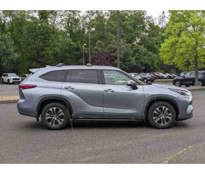 2021 Toyota Highlander XLE is a Blue 2021 Toyota Highlander XLE Car for Sale in Manchester CT