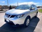 2017 Nissan Rogue Silver, 86K miles