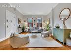 Condo For Sale In Manhattan, New York