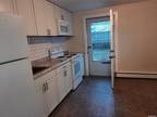 Flat For Rent In Centereach, New York