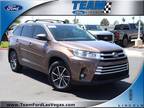 2017 Toyota Highlander White, 65K miles