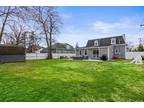 Home For Sale In Islip, New York