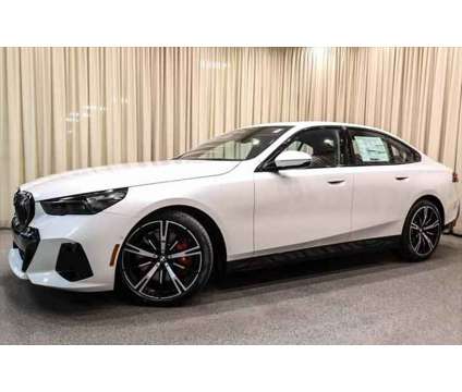 2024 BMW 5 Series 540i xDrive is a White 2024 BMW 5-Series Sedan in Akron OH