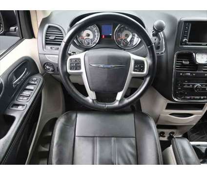 2014 Chrysler Town and Country Touring is a 2014 Chrysler town &amp; country Van in Dubuque IA
