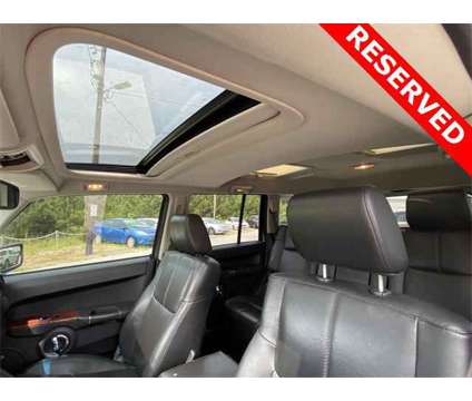 2008 Jeep Commander Limited is a Grey 2008 Jeep Commander Limited SUV in Anderson SC