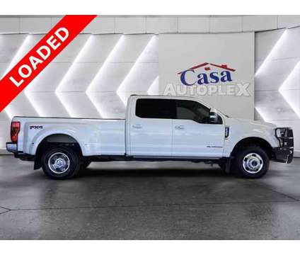 2022 Ford F-350 Lariat is a White 2022 Ford F-350 Lariat Truck in Las Cruces NM