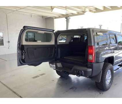 2009 Hummer H3 is a Grey 2009 Hummer H3 SUV in Las Cruces NM