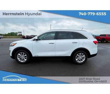 2017 Kia Sorento 3.3L LX is a White 2017 Kia Sorento SUV in Chillicothe OH