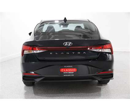 2023 Hyundai Elantra SEL is a Black 2023 Hyundai Elantra Sedan in Mentor OH