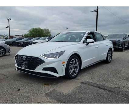 2021 Hyundai Sonata SEL is a White 2021 Hyundai Sonata Sedan in Bloomfield NJ