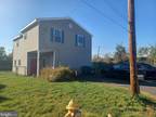 30 Grieb Ave, Levittown, PA 19057