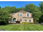 9602 Pemberly Ln, Fairfax Station, VA 22039