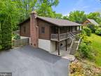 352 Red Bird Ln, Harpers Ferry, WV 25425