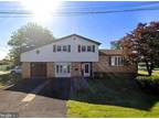 2861 Doris Ave, Bensalem, PA 19020