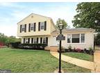 1423 Fernhill Ct, District Heights, MD 20747