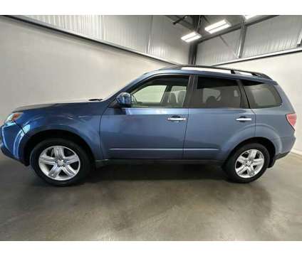 2009 Subaru Forester 2.5X Limited is a Blue 2009 Subaru Forester 2.5 X SUV in Coraopolis PA