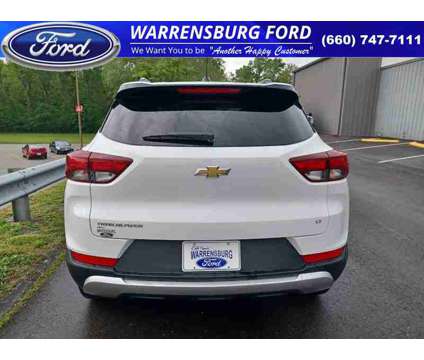 2023 Chevrolet TrailBlazer LT is a White 2023 Chevrolet trail blazer LT SUV in Warrensburg MO