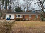 5200 Foxburrow Rd, Greensboro, Nc 27406