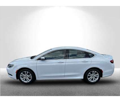 2016 Chrysler 200 Limited is a White 2016 Chrysler 200 Model Limited Sedan in Clinton Township MI