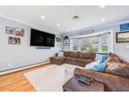 Home For Sale In Hampton Bays, New York