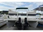 1995 Fisher Freedom 200DLX w/2006 Mercury 40hp Engine and TN Trailer Included
