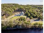Middle Lahave 6BR 6BA, This ten-year-old luxurious residence