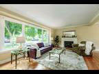 Burlington 4BR 2.5BA, Welcome to 891 Kingsway Drive situated