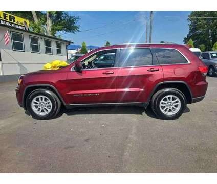 2018 Jeep Grand Cherokee for sale is a Red 2018 Jeep grand cherokee Car for Sale in Marietta GA