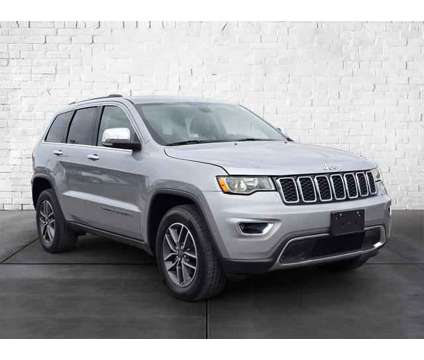 2019 Jeep Grand Cherokee for sale is a Silver 2019 Jeep grand cherokee Car for Sale in Chattanooga TN