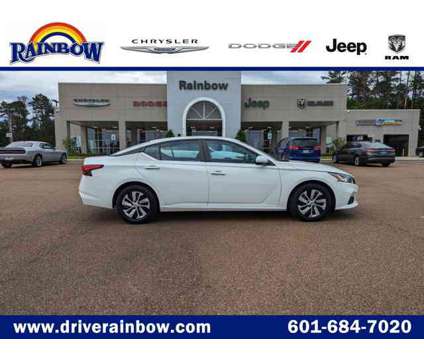 2021 Nissan Altima 2.5 S is a White 2021 Nissan Altima 2.5 Trim Car for Sale in Mccomb MS